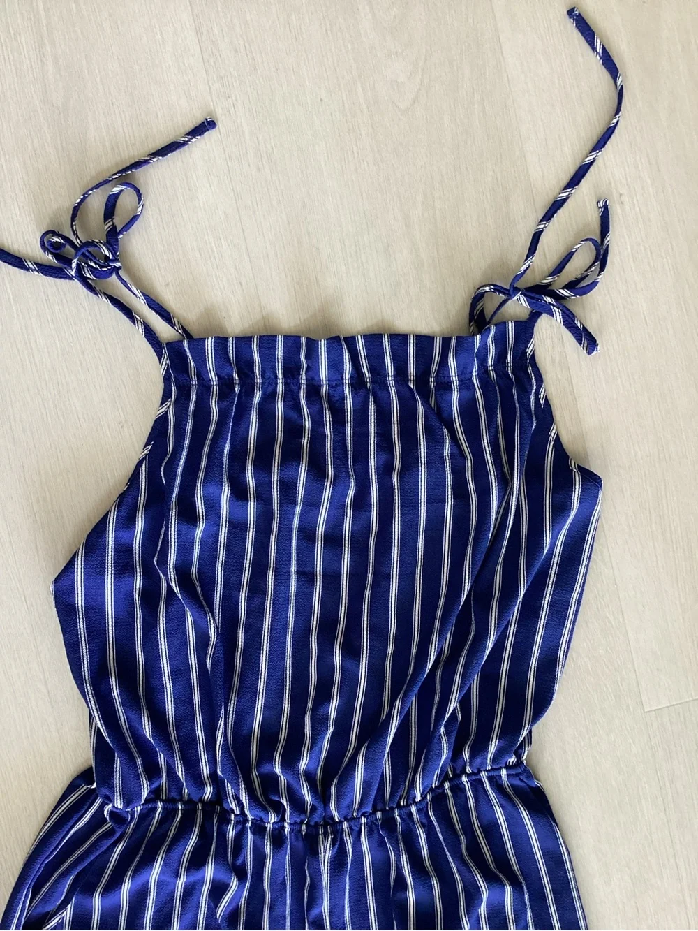 Green Envelope Blue & White pinstripe LA jumpsuit XL pantsuit w/ ruffle neck - Picture 2 of 3